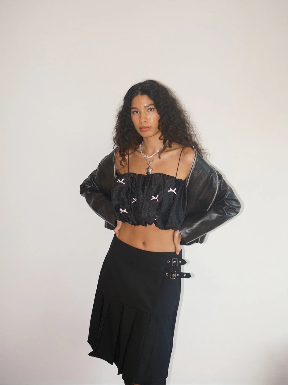 Lisa says gah -JEMMA BUBBLE TOP - BLACK PINK BOW